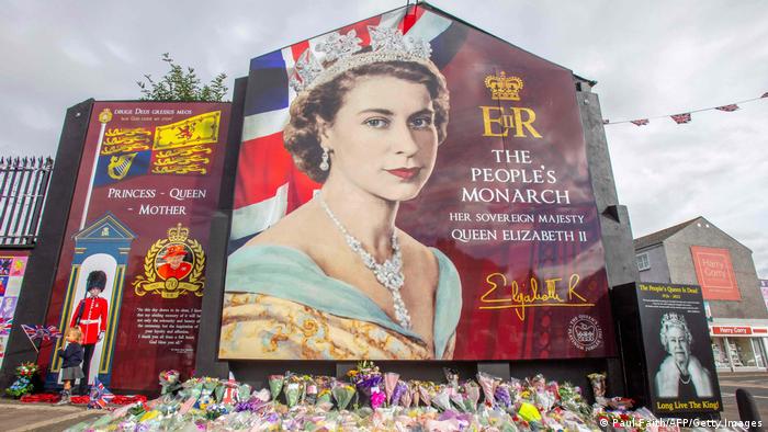 Norirland | Wandbild Queen Elizabeth in Belfast