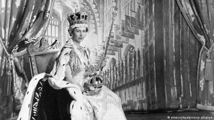 BG Queen Elizabeth II 1953 Krönung