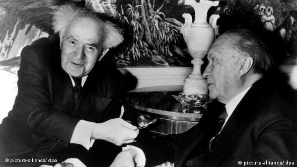 Konrad Adenauer und David Ben-Gurion lächelnd im Gespräch